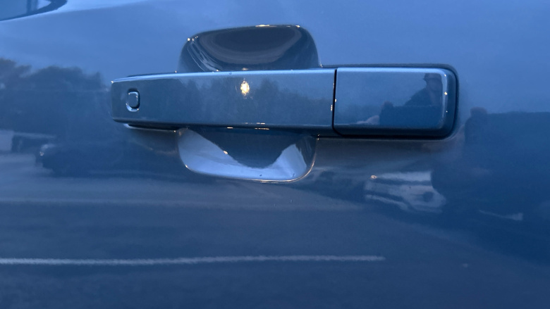 Land Rover Defender 3.0 D250 X-Dynamic SE 90 3dr Auto Diesel Estate